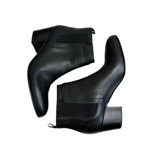 NEW VINCE Boots Hallie Leather Ankle Chelsea Bootie